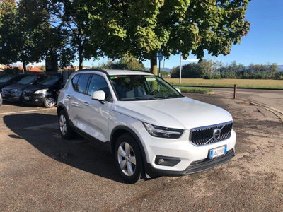 Volvo XC40 D3 AWD Geartronic Momentum usata