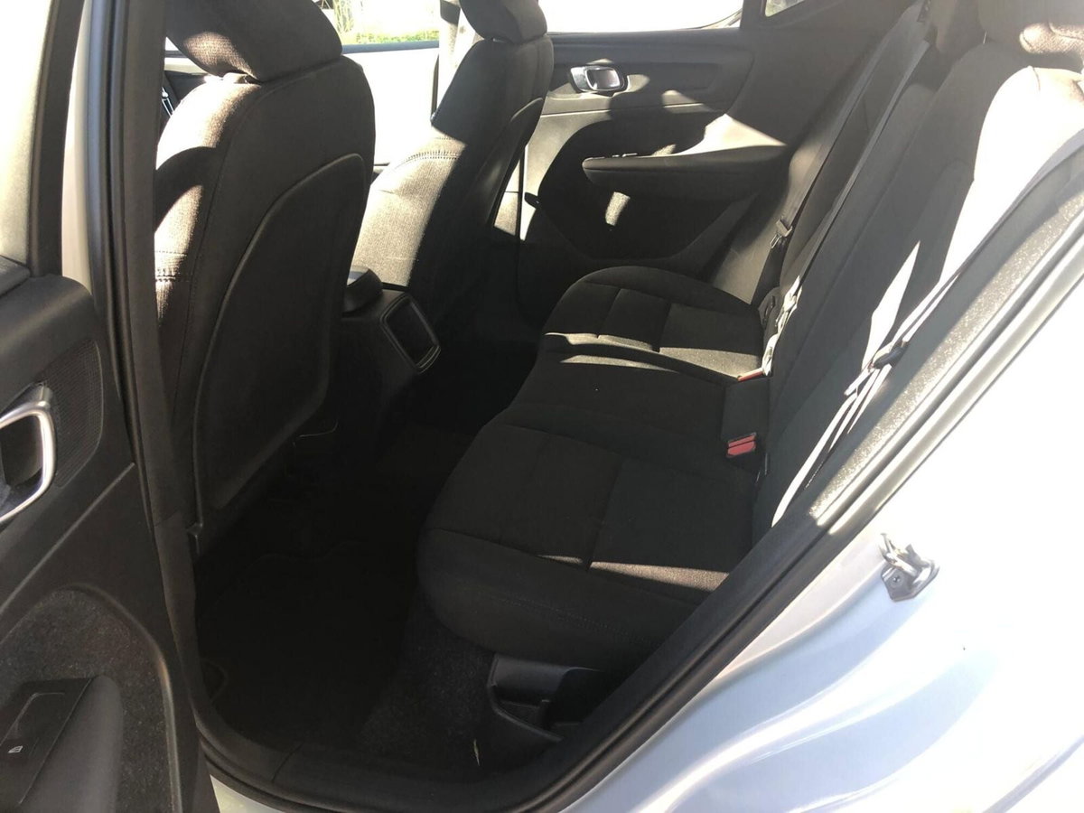 Volvo XC40 D3 AWD Geartronic Momentum (12)