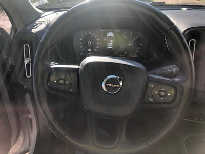 Volvo XC40 D3 AWD Geartronic Momentum (15)
