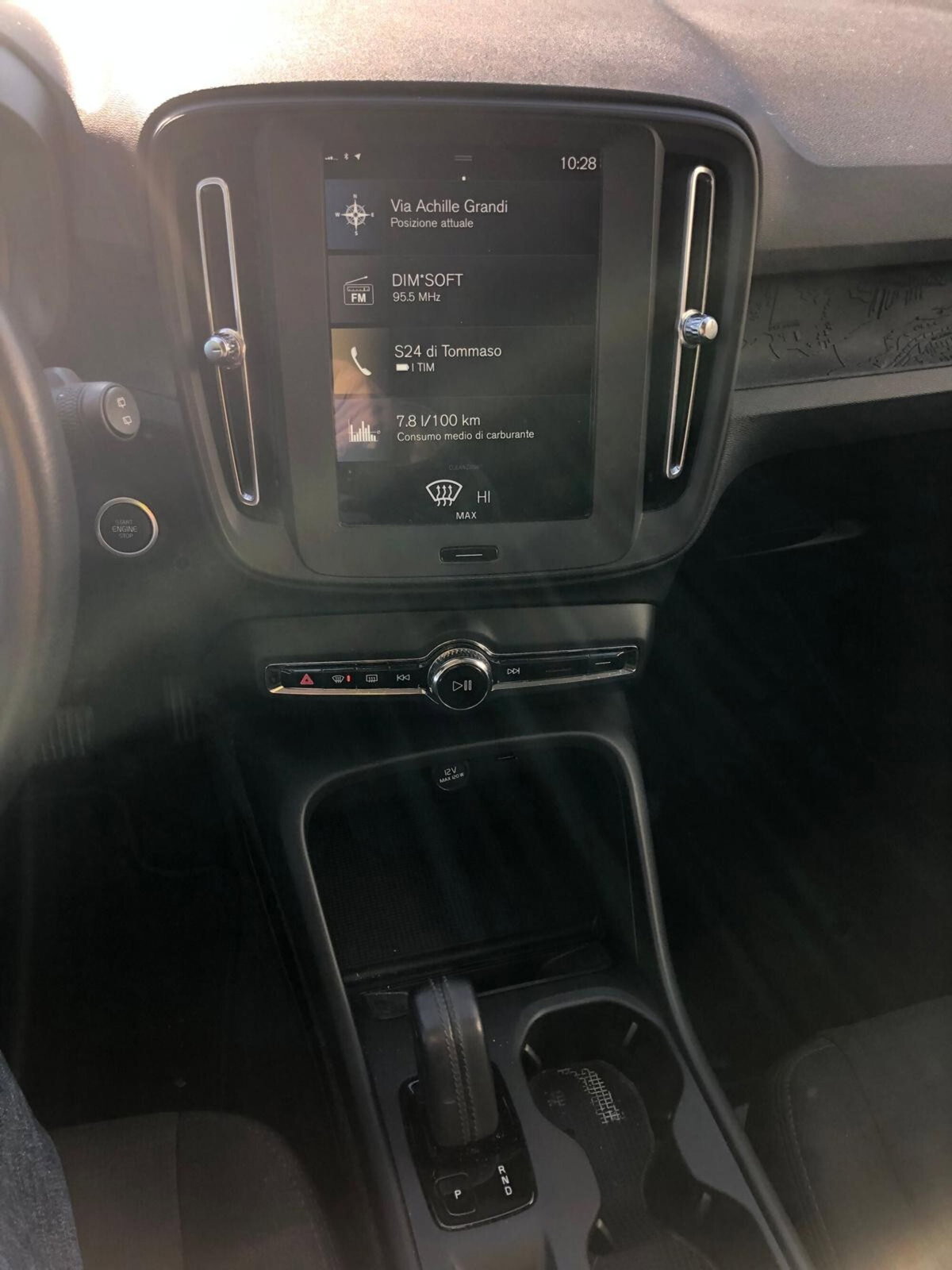 Volvo XC40 D3 AWD Geartronic Momentum (17)