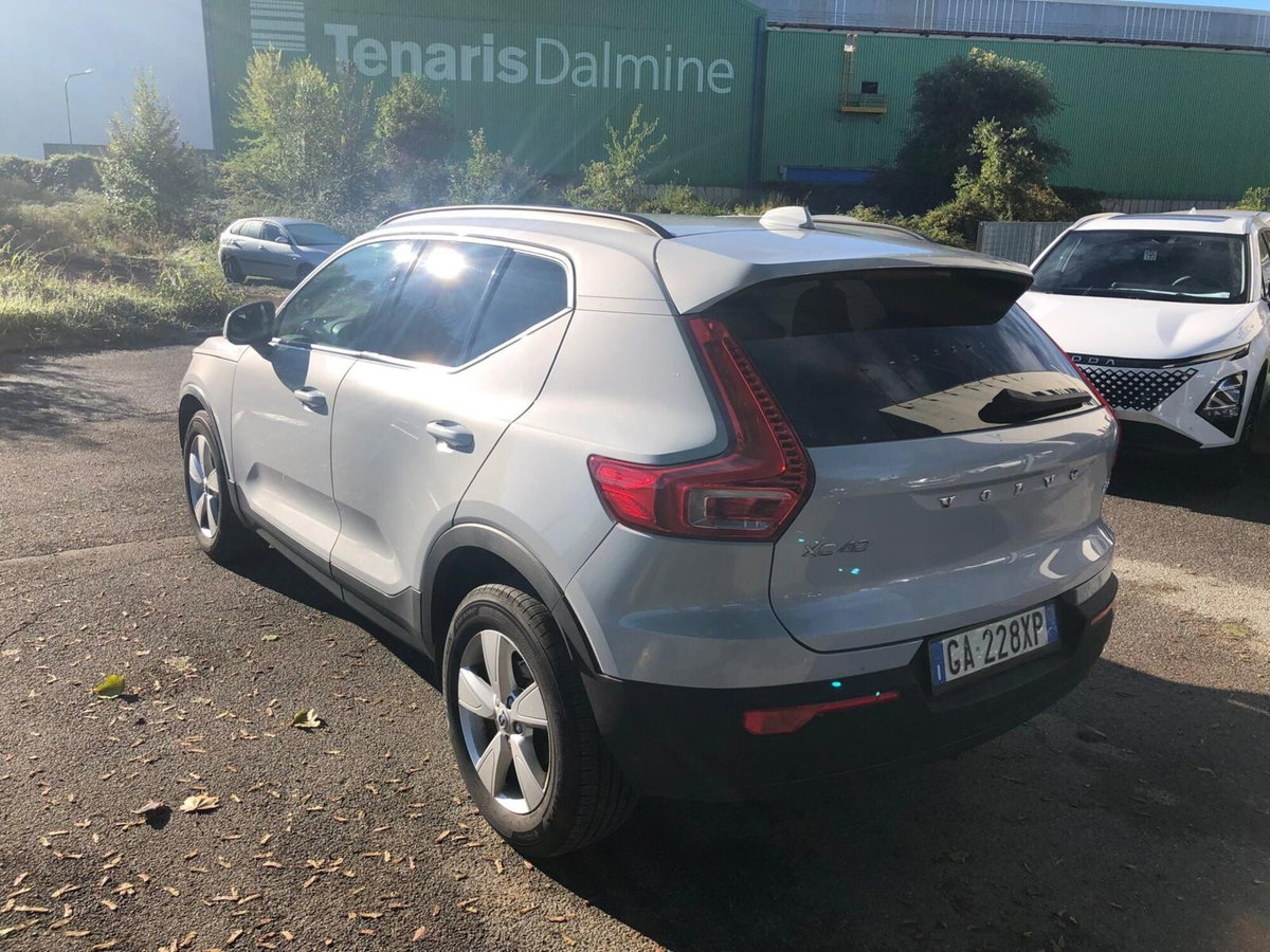 Volvo XC40 D3 AWD Geartronic Momentum (5)