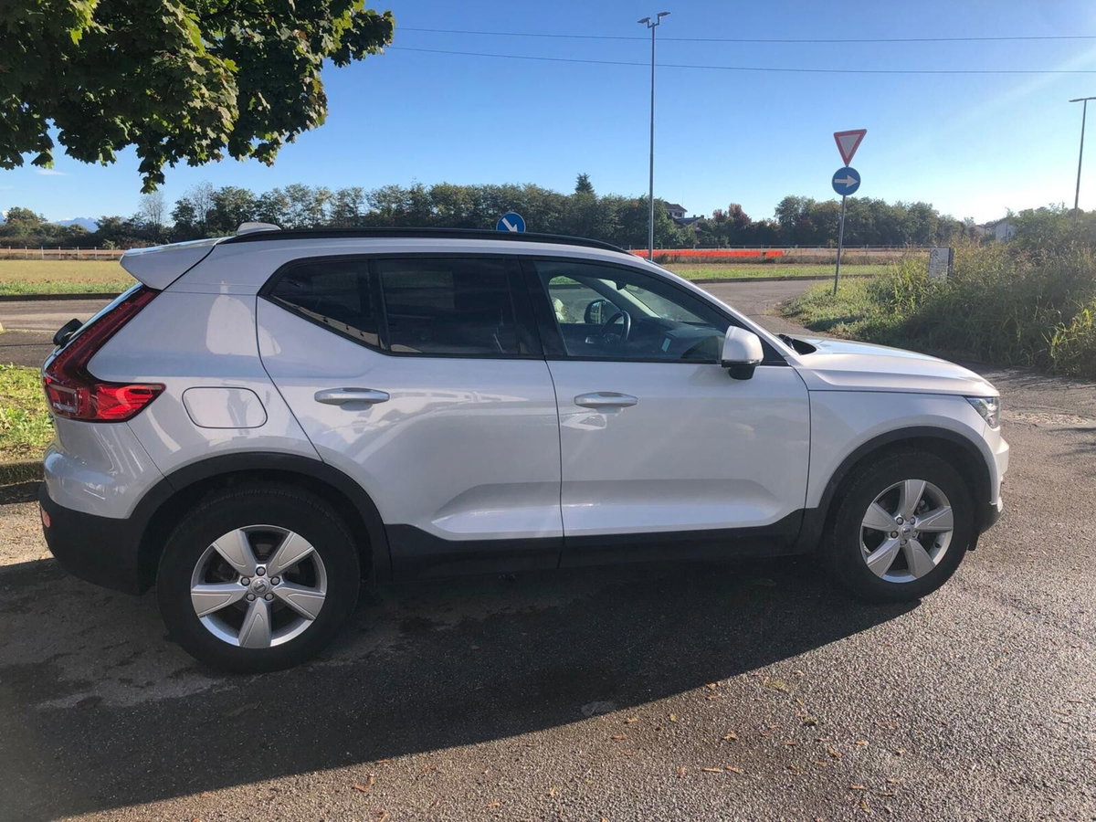 Volvo XC40 D3 AWD Geartronic Momentum (7)
