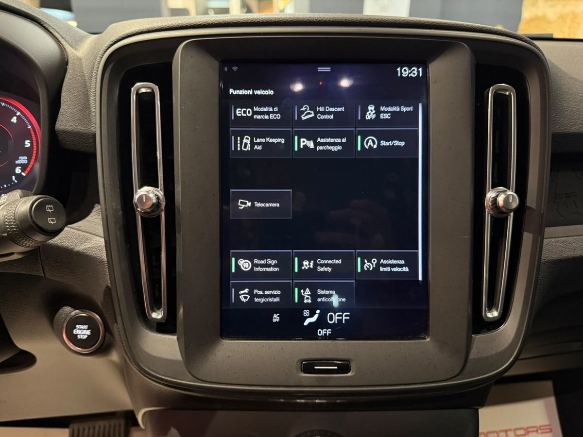 Volvo XC40 D3 Geartronic Business (12)