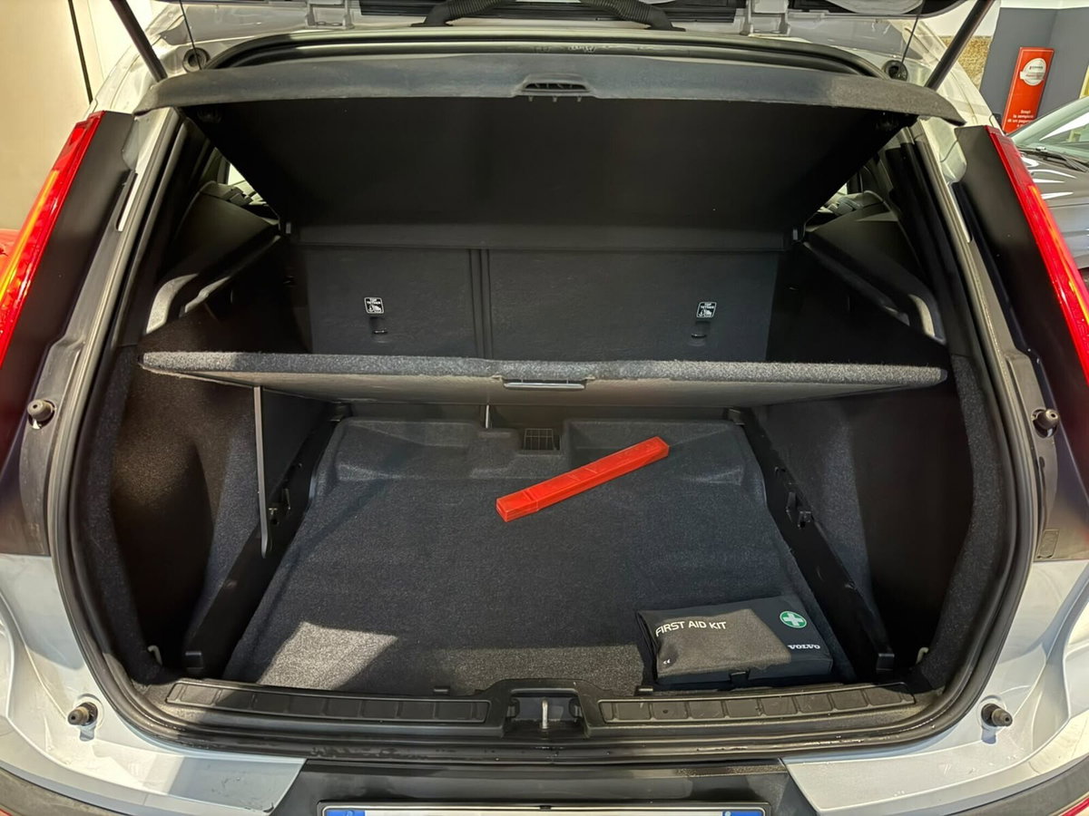 Volvo XC40 D3 Geartronic Business (18)