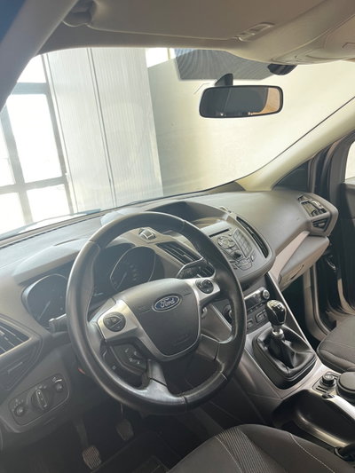 Ford Kuga 2.0 TDCI 120 CV S&S 2WD Business N1 (13)