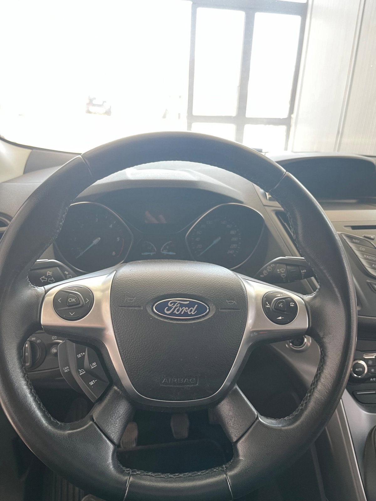 Ford Kuga 2.0 TDCI 120 CV S&S 2WD Business N1 (14)