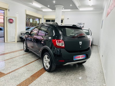Dacia Sandero Stepway 1.5 dCi 8V 90CV (6)