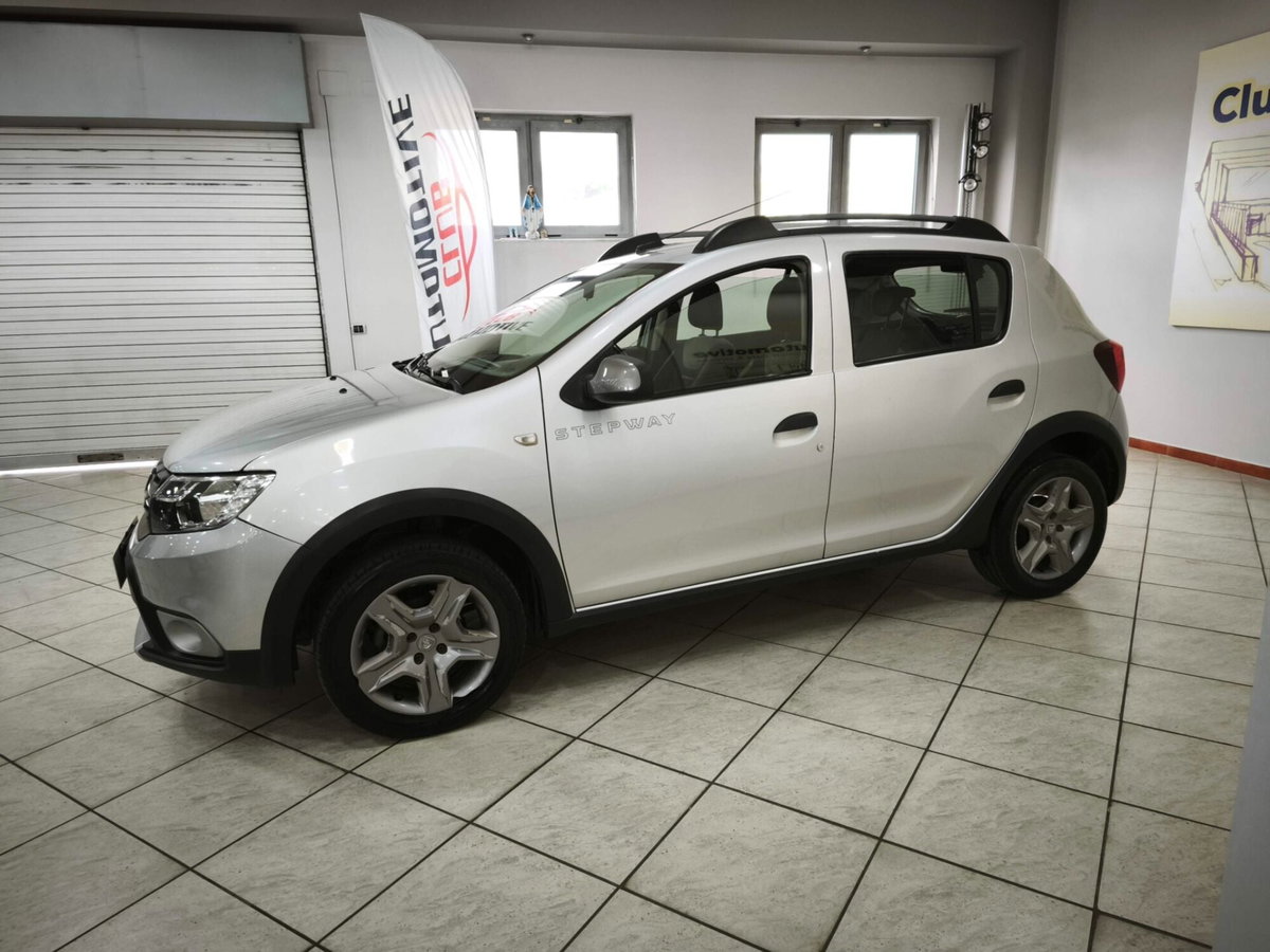 Dacia Sandero Stepway 1.5 dCi 8V 90CV (4)