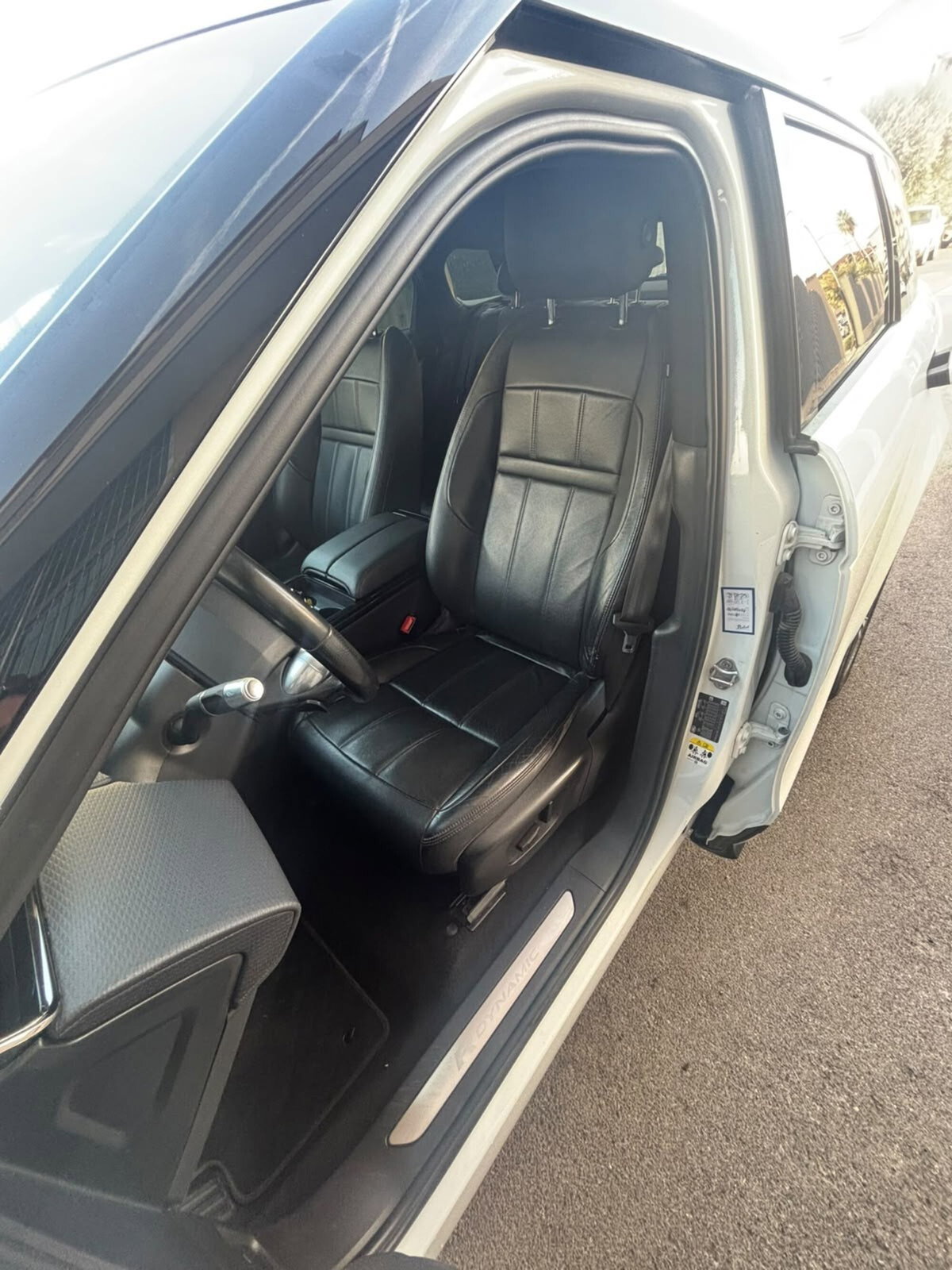 Land Rover Range Rover Evoque 2.0D I4-L.Flw 150CV AWD Aut R-Dynamic HSE (16)