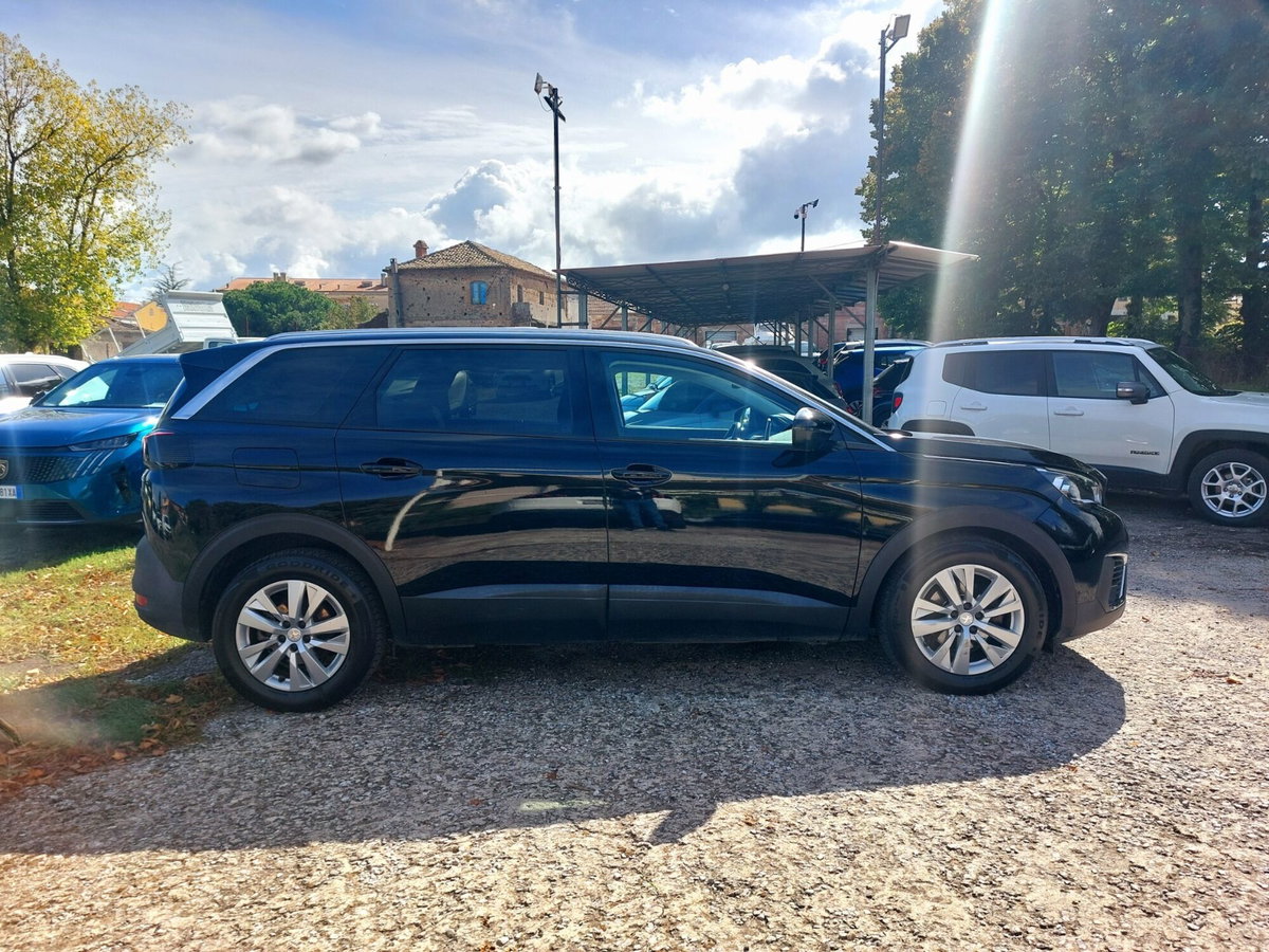 Peugeot 5008 BlueHDi 130 S&S Business (17)