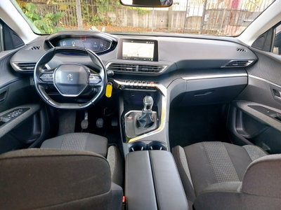 Peugeot 5008 BlueHDi 130 S&S Business (3)