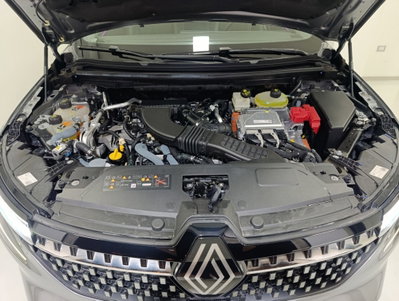 Renault Austral 1.2 full hybrid Techno 200cv auto (19)