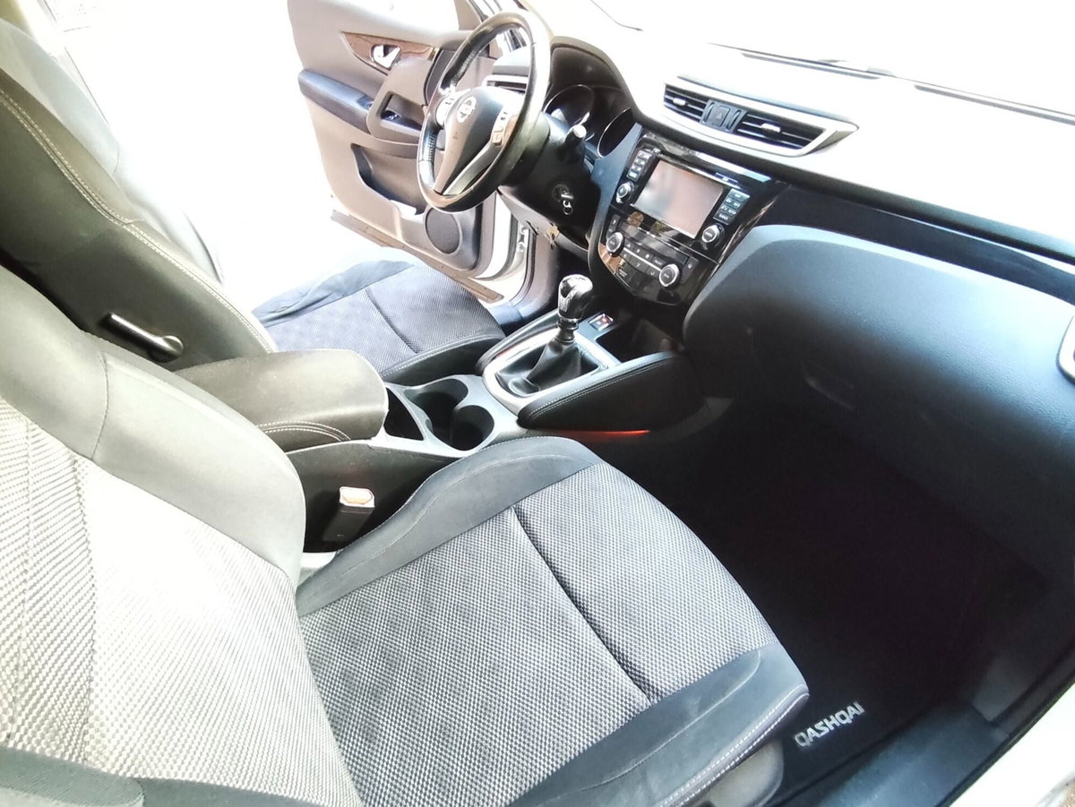 Nissan Qashqai 1.5 dCi Tekna (12)
