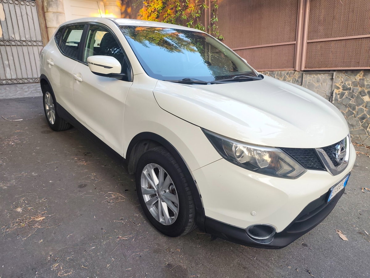Nissan Qashqai 1.5 dCi Tekna (3)