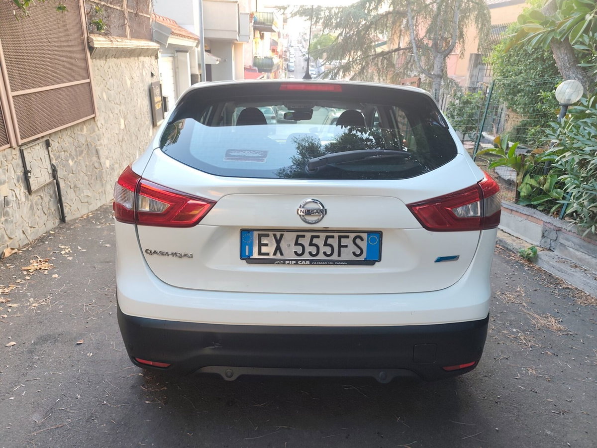 Nissan Qashqai 1.5 dCi Tekna (5)