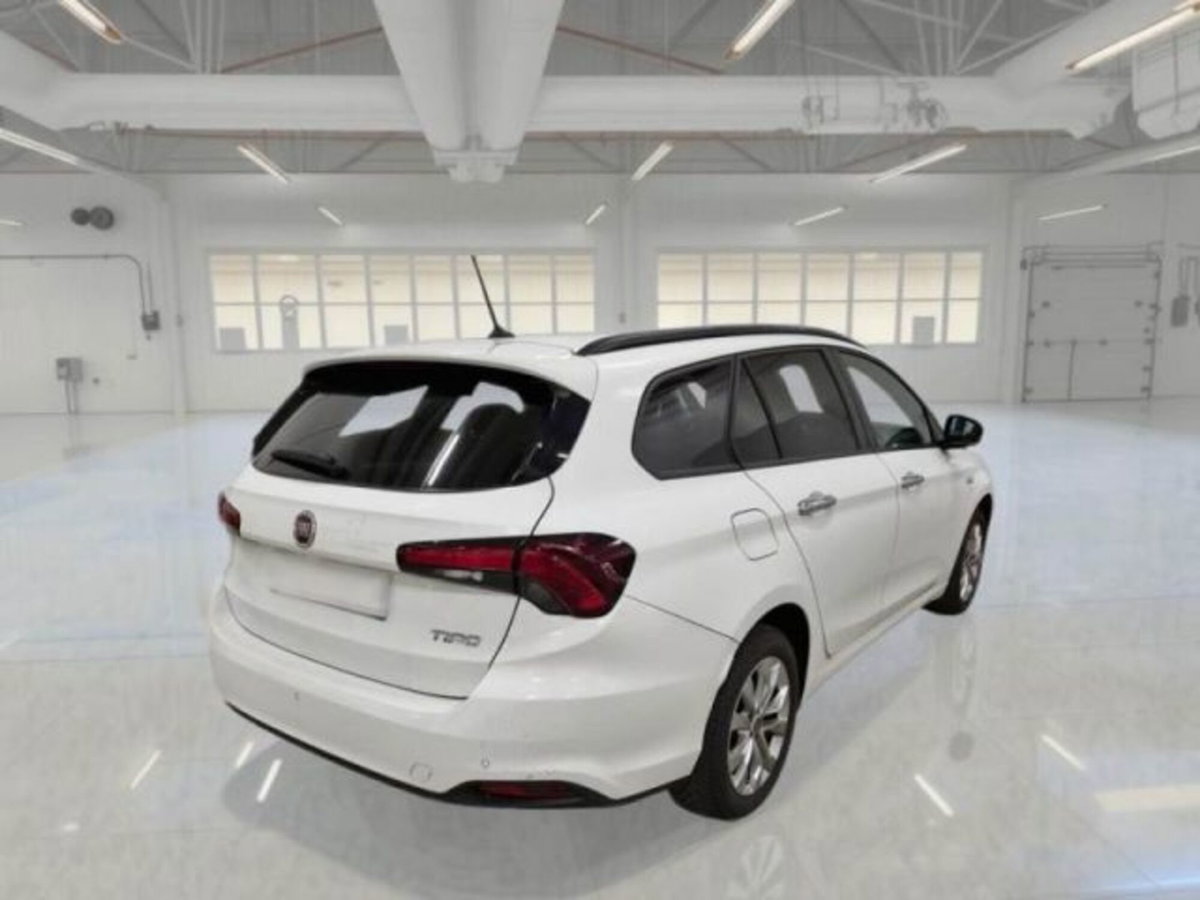 Fiat Tipo Station Wagon Tipo 1.4 T-Jet 120CV SW Easy (2)