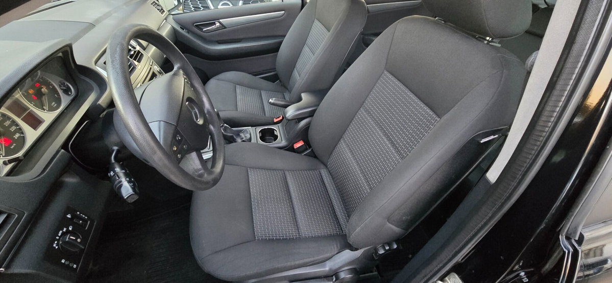 Mercedes-Benz Classe B 180 NGT BlueEFFICIENCY (13)