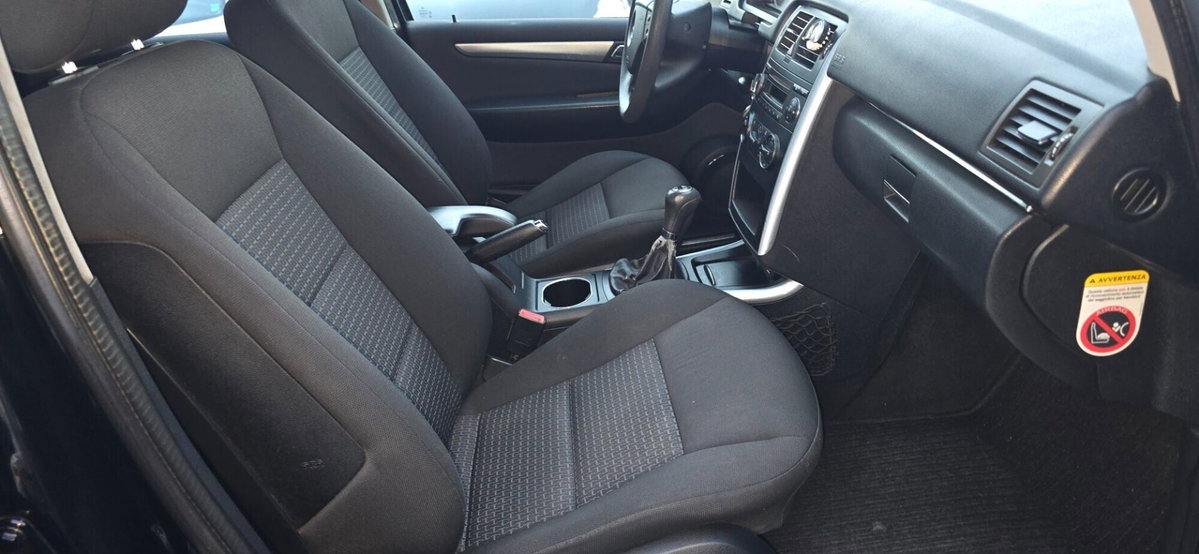 Mercedes-Benz Classe B 180 NGT BlueEFFICIENCY (17)