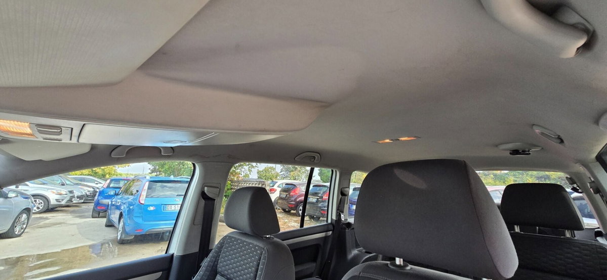 Volkswagen Touran TDI 105CV DPF Conceptline (12)