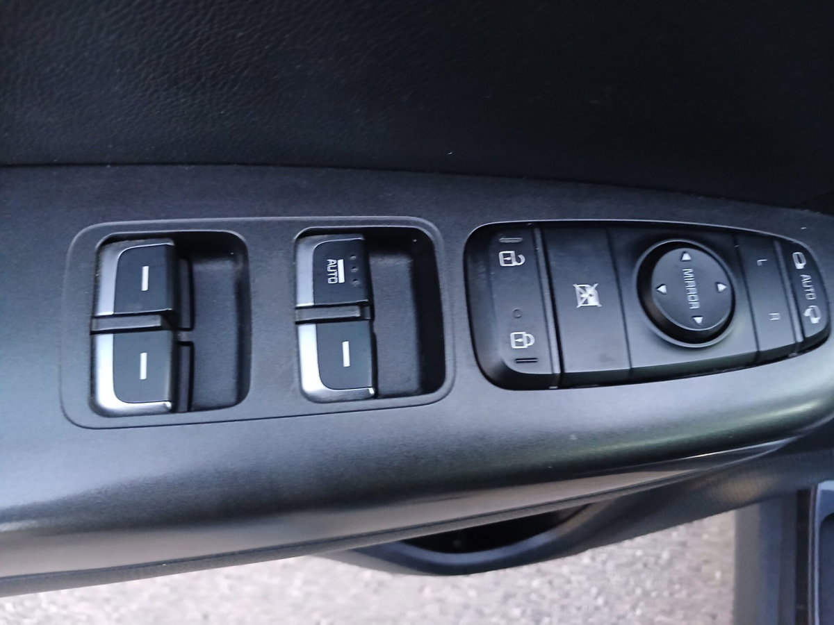 Kia Sportage 1.7 CRDI 2WD Class (11)