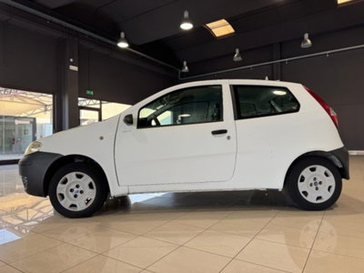 Fiat Punto 1.2 3 porte Active (2)
