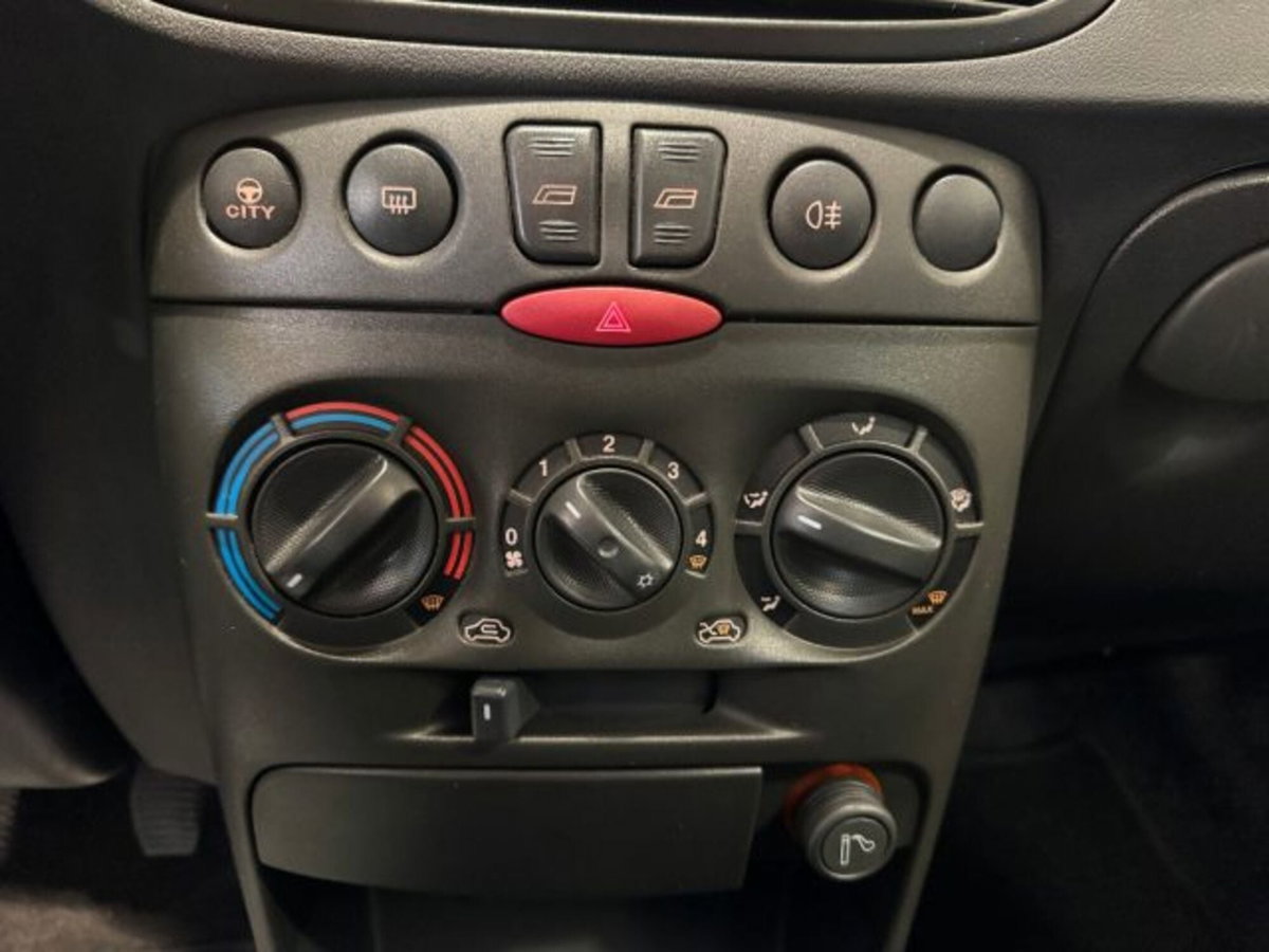 Fiat Punto 1.2 3 porte Active (6)