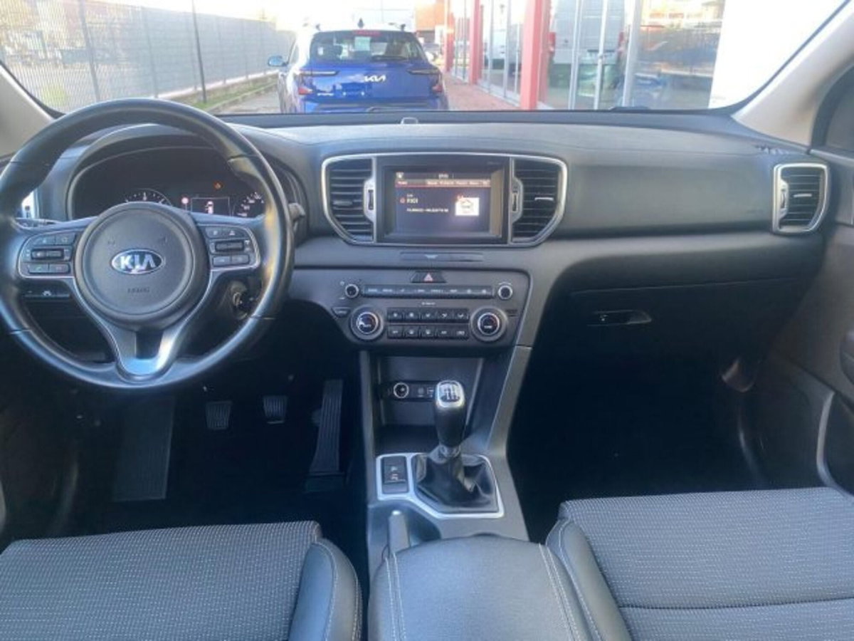 Kia Sportage 1.7 CRDI 2WD Active (11)