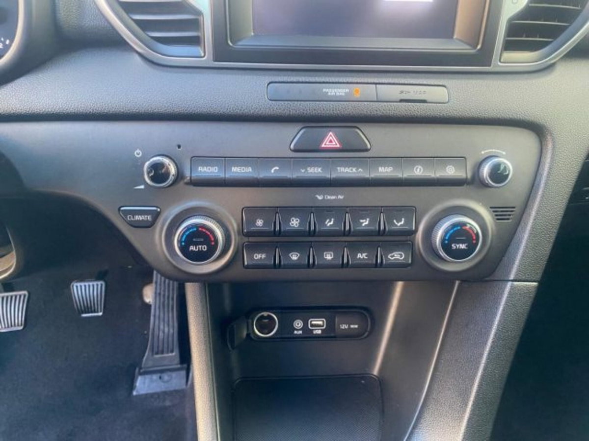 Kia Sportage 1.7 CRDI 2WD Active (15)