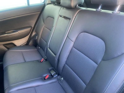 Kia Sportage 1.7 CRDI 2WD Active (17)