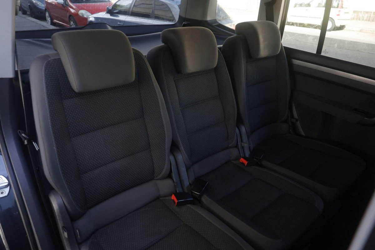 Volkswagen Touran 1.6 TDI Comfortline (12)