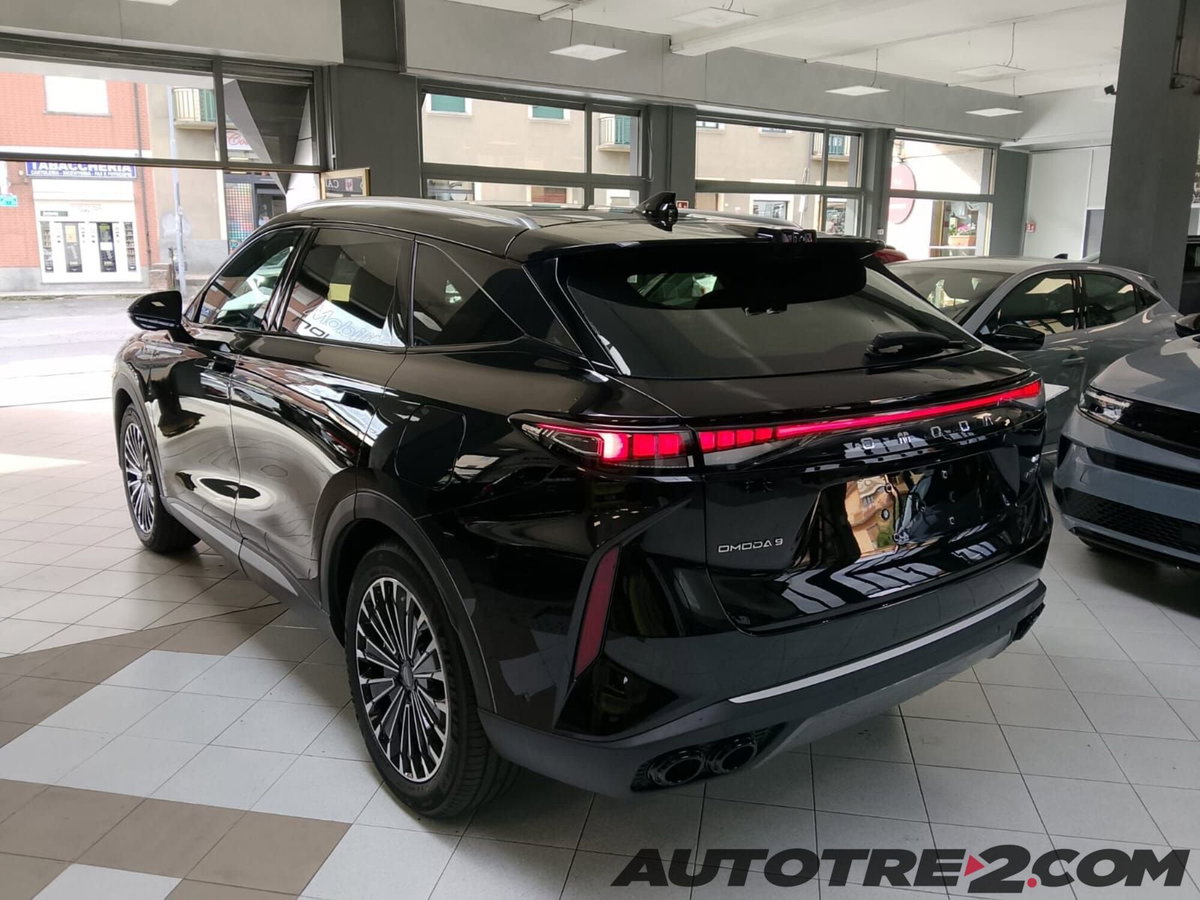 Omoda Omoda 9 SHS-P 1.5 tgdi phev Premium i-awd dht (13)