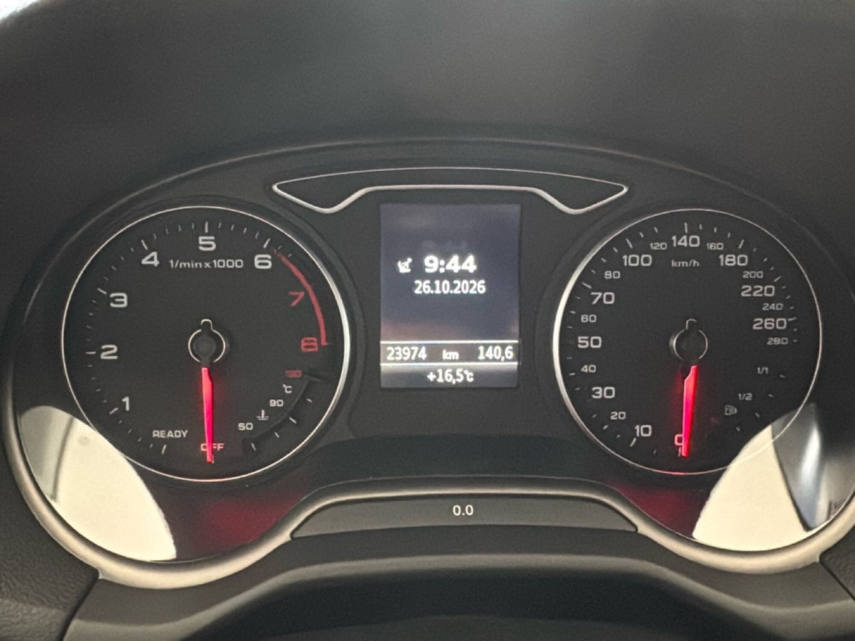 Audi Q2 35 1.5 tfsi Business Advanced s-tronic (17)