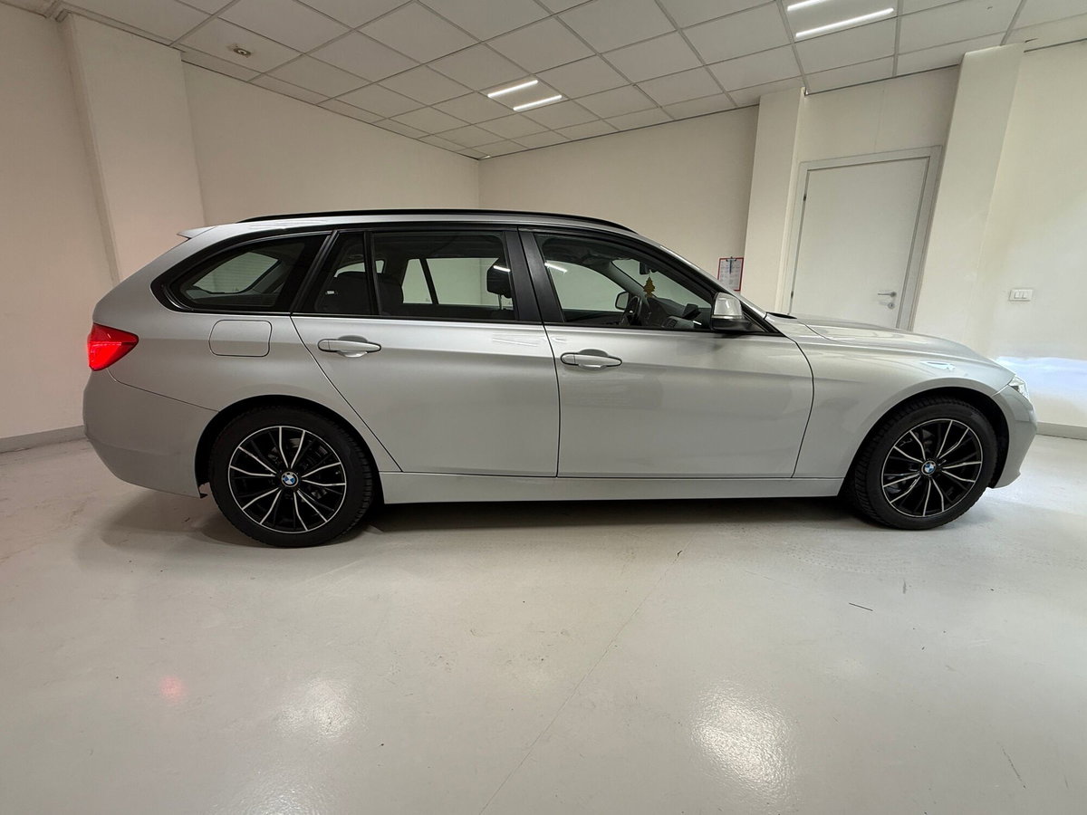 BMW Serie 3 Touring 320d  Business Advantage (17)