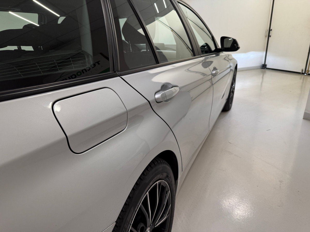 BMW Serie 3 Touring 320d  Business Advantage (19)