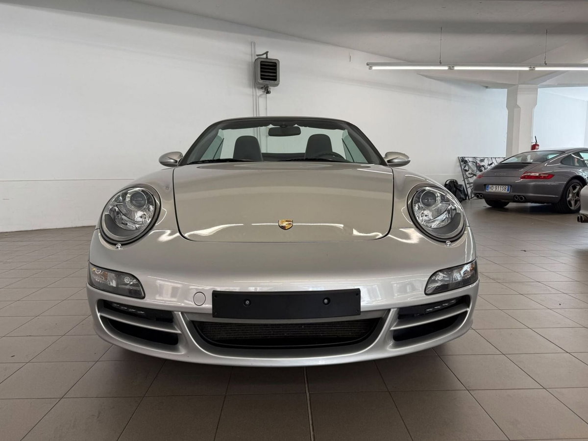 Porsche 911 Cabrio Carrera 4 (2)