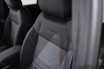 Jeep Avenger 1.2 turbo e-hybrid mhev Summit fwd 110cv edct6 (12)