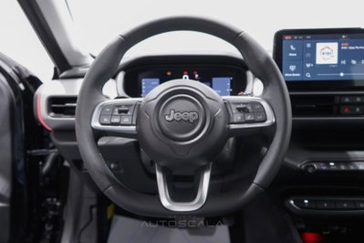 Jeep Avenger 1.2 turbo e-hybrid mhev Summit fwd 110cv edct6 (13)