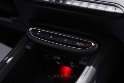 Jeep Avenger 1.2 turbo e-hybrid mhev Summit fwd 110cv edct6 (16)