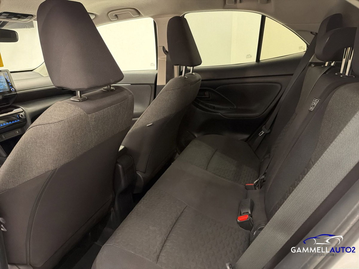 Toyota Yaris Cross Trend fwd 115cv e-cvt (12)