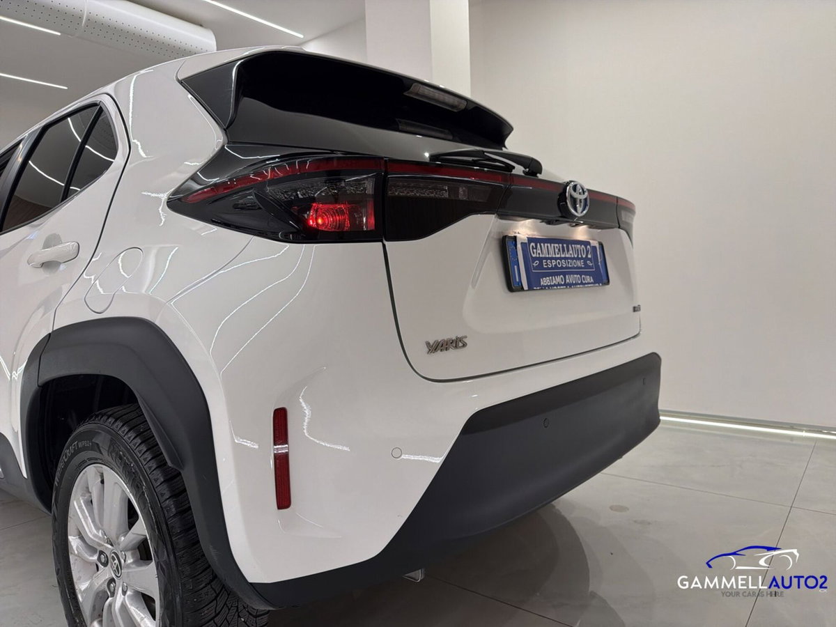 Toyota Yaris Cross Trend fwd 115cv e-cvt (16)