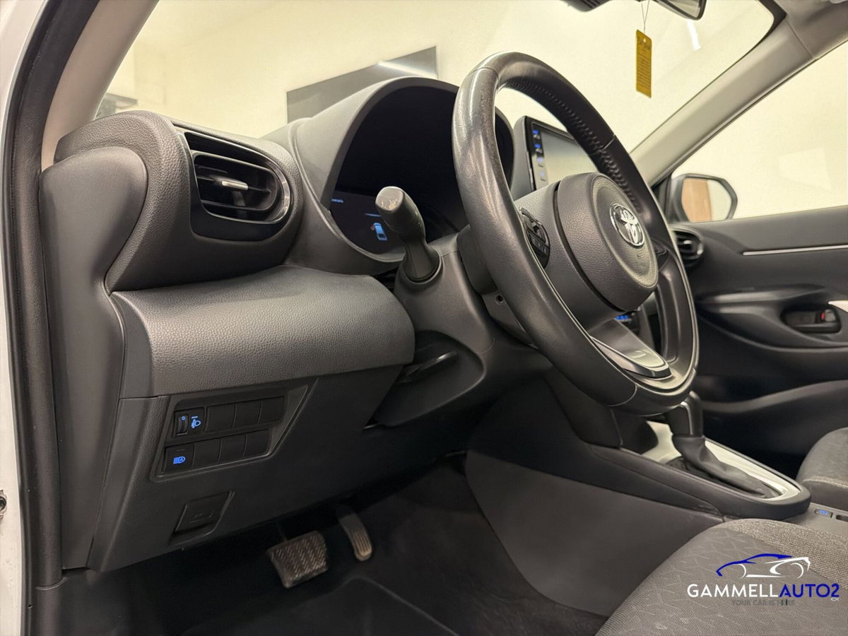 Toyota Yaris Cross Trend fwd 115cv e-cvt (9)