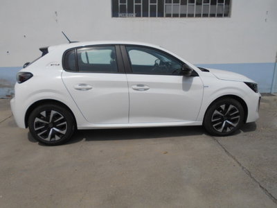 Peugeot 208 PureTech 100 Stop&Start 5 porte GT (17)