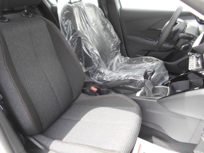 Peugeot 208 PureTech 100 Stop&Start 5 porte GT (8)
