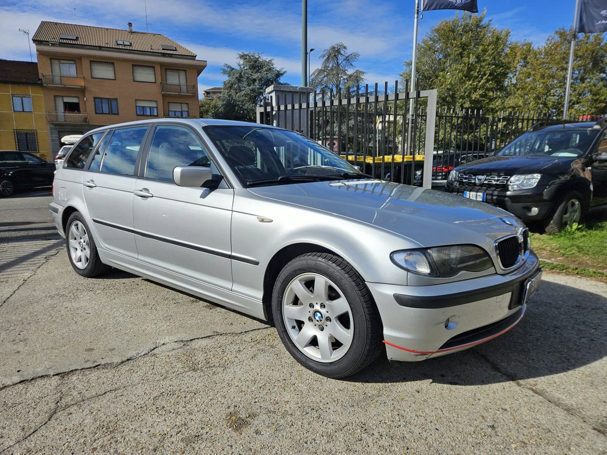 BMW Serie 3 Touring 320d turbodiesel cat  Futura (3)