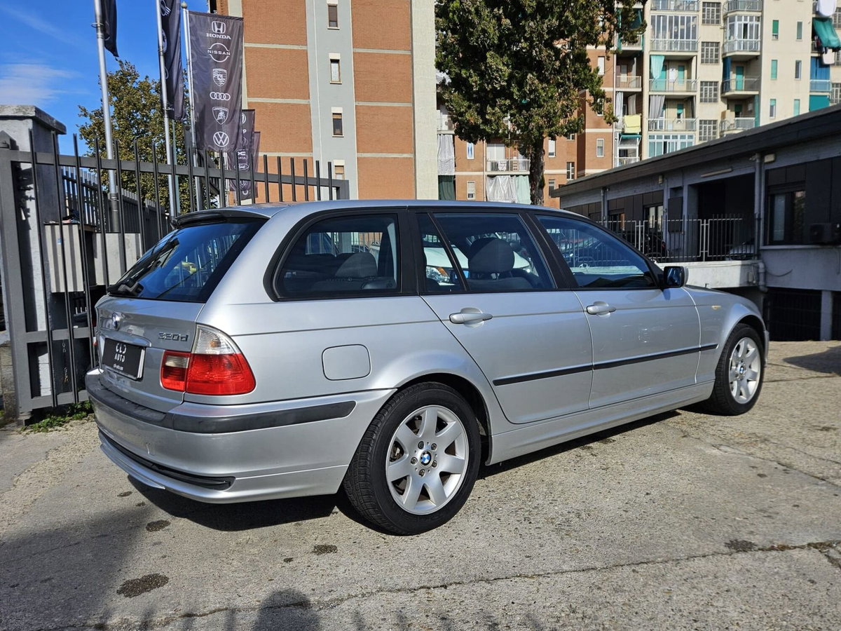 BMW Serie 3 Touring 320d turbodiesel cat  Futura (4)