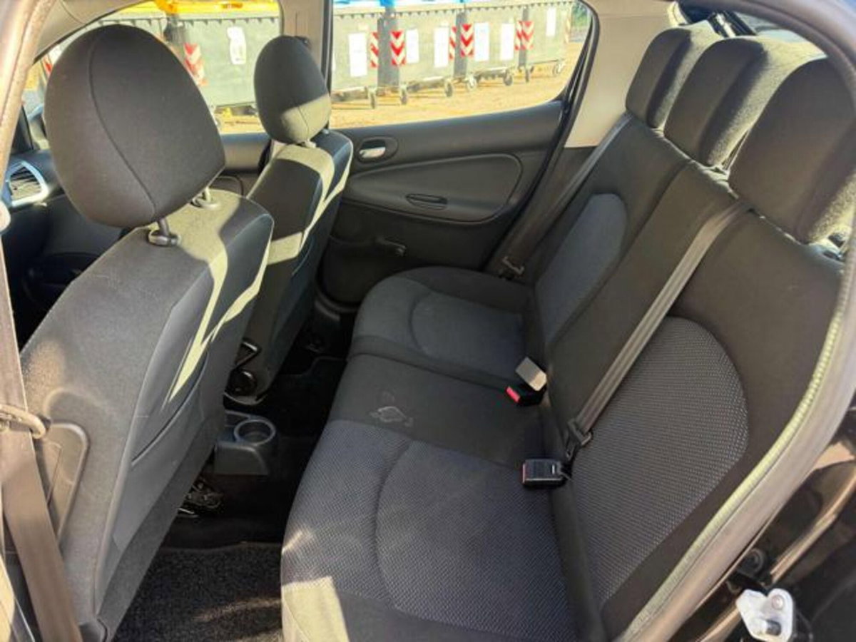 Peugeot 206 60CV 5p. Generation ECO GPL (14)