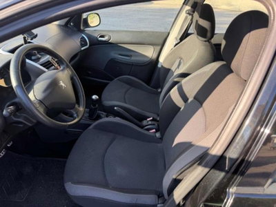 Peugeot 206 60CV 5p. Generation ECO GPL (18)