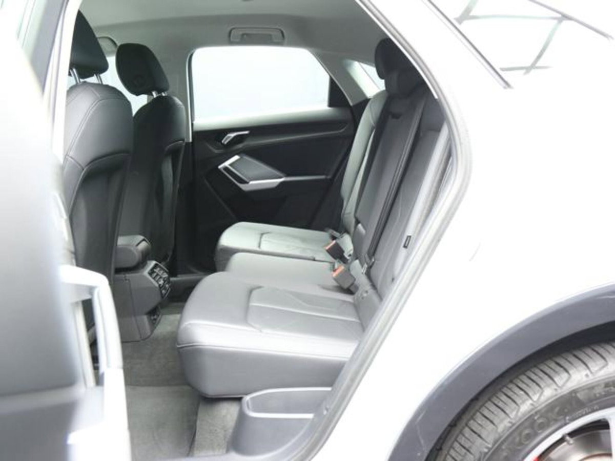 Audi Q3 Sportback 35 TDI quattro S tronic S line edition (8)