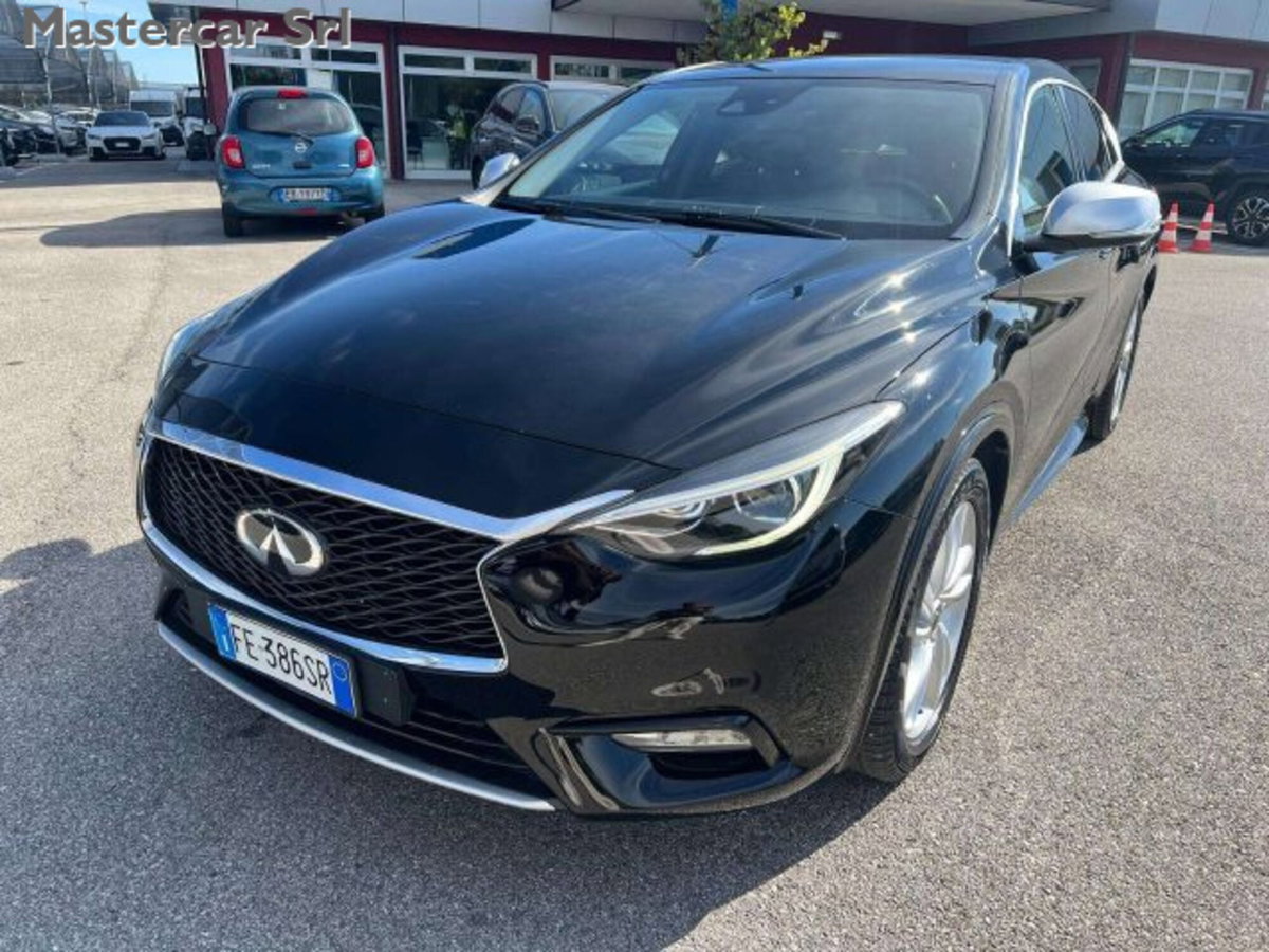 Infiniti Q30 1.5 diesel DCT Business Executive