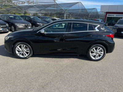 Infiniti Q30 1.5 diesel DCT Business Executive (2)